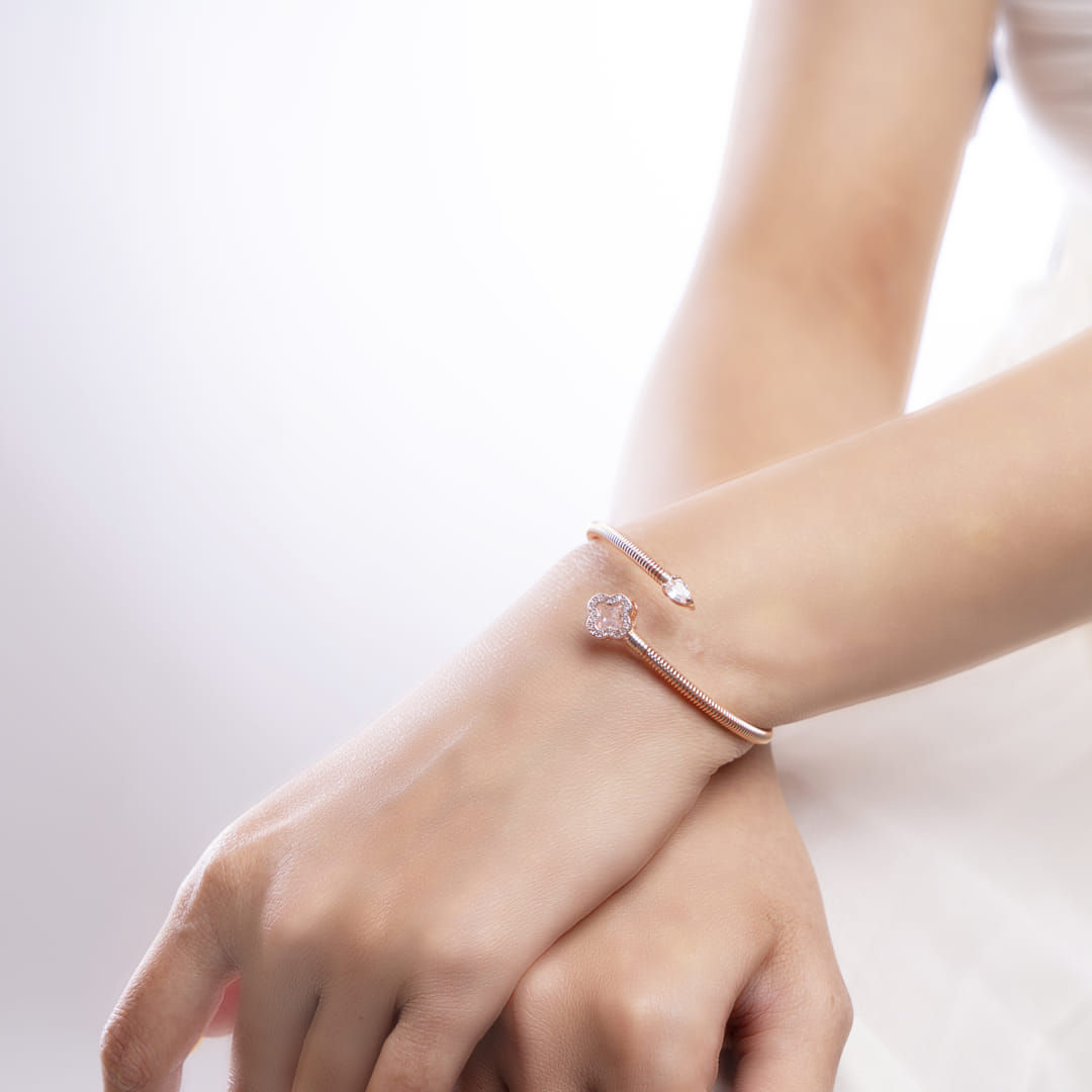 Stainless Steel Spiral Crystal Bracelet