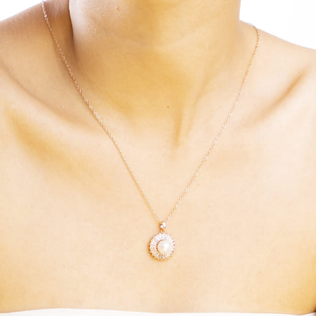Rose Gold Pearl Circle Chain Pendant