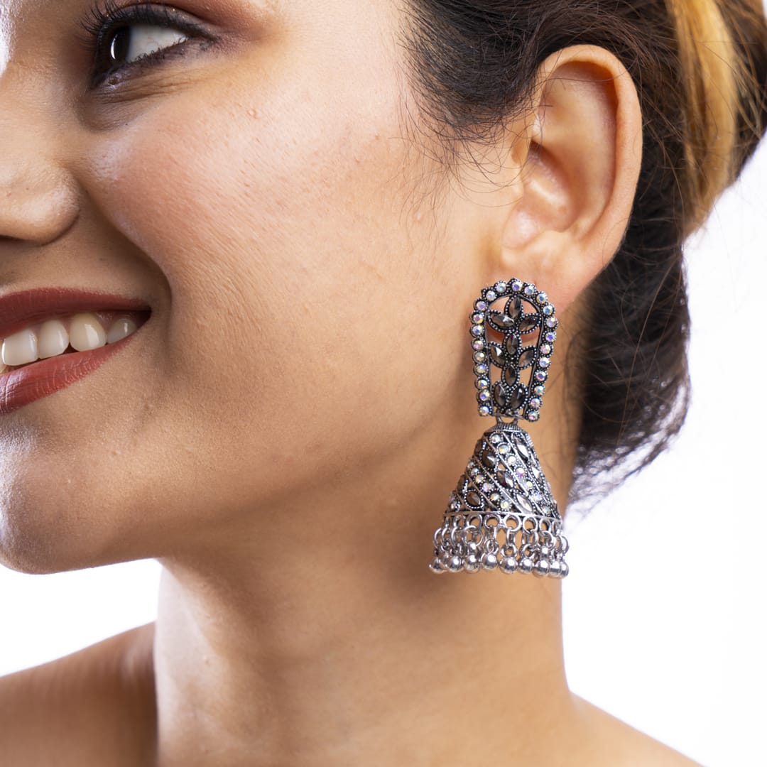 Elegant Arch Jhumka Earring