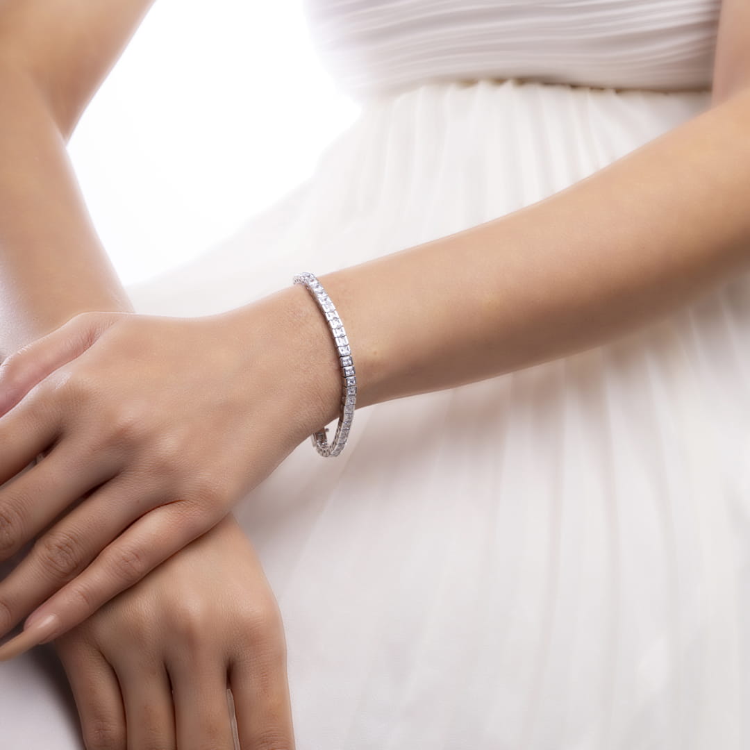 Sleek Crystal Tennis Bracelet