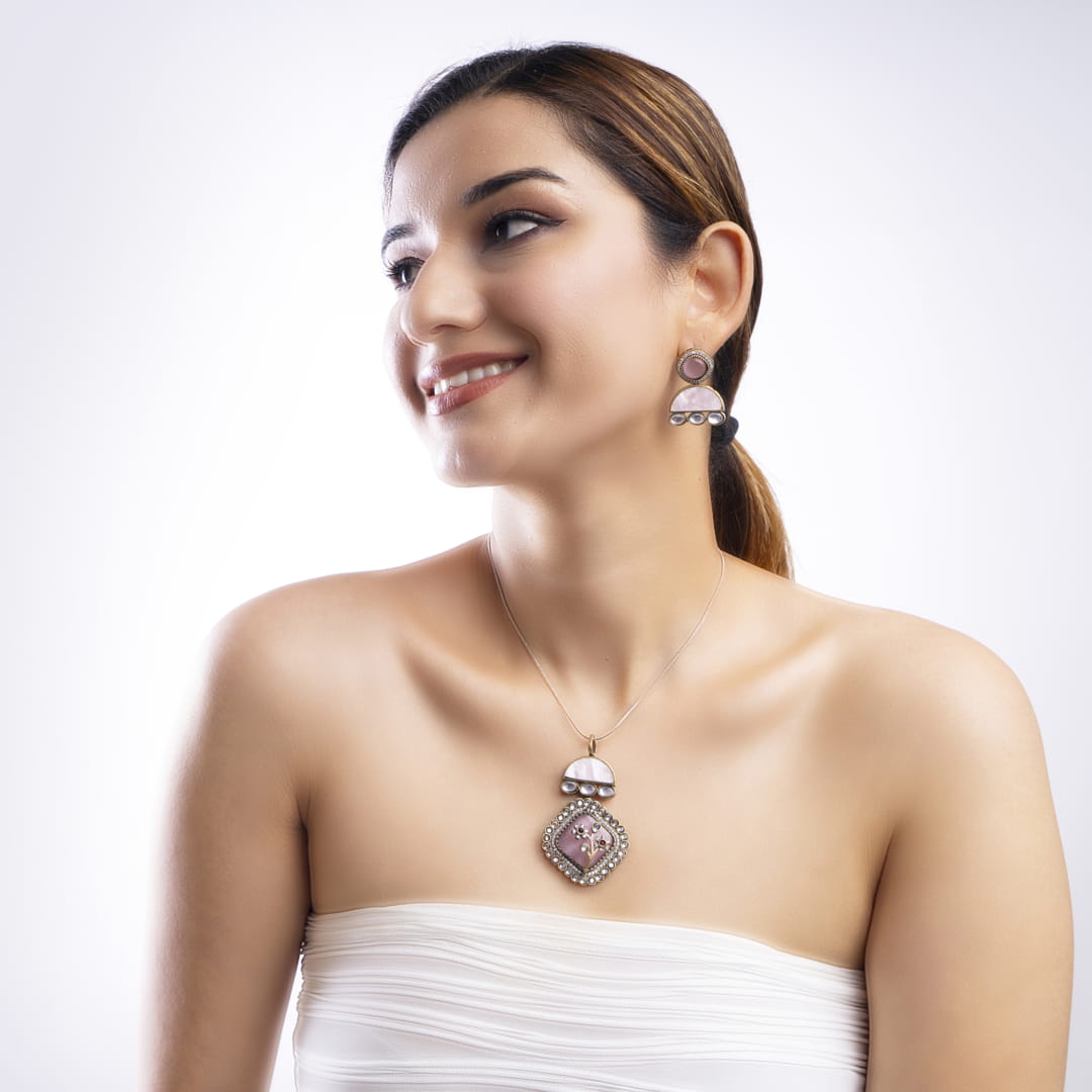 Stone and Pearl Chain Pendant Set