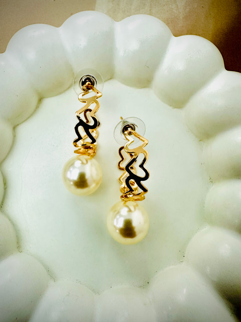 Pearl Drop Zigzag Earrings