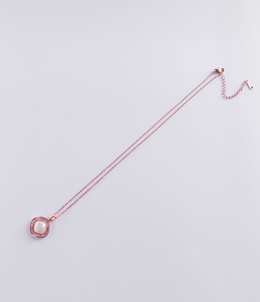 Rose Gold Pearl Chain Pendant