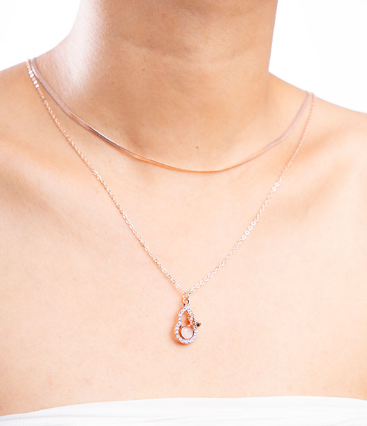 Rose Gold Pear-Shaped Pendant Necklace