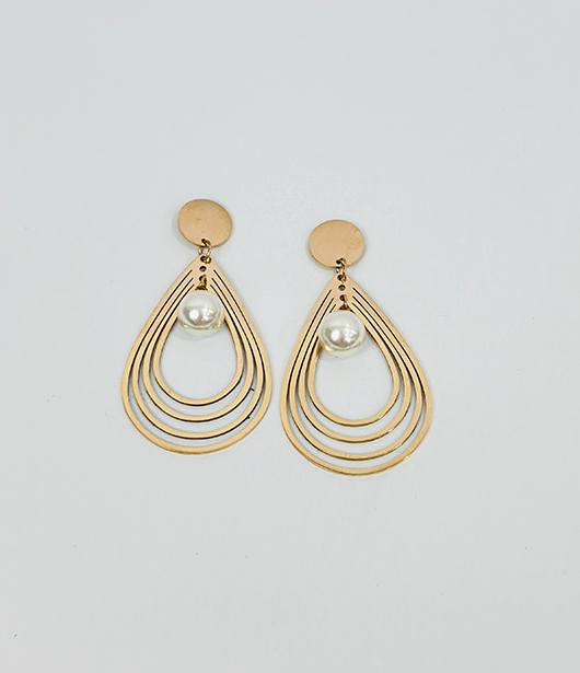 Gold Teardrop Pearl Earrings